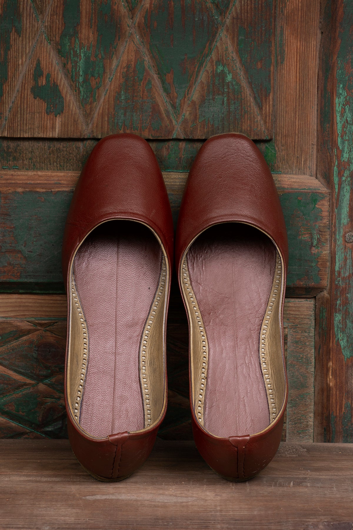 Kasuri Nagra Maroon Khussa